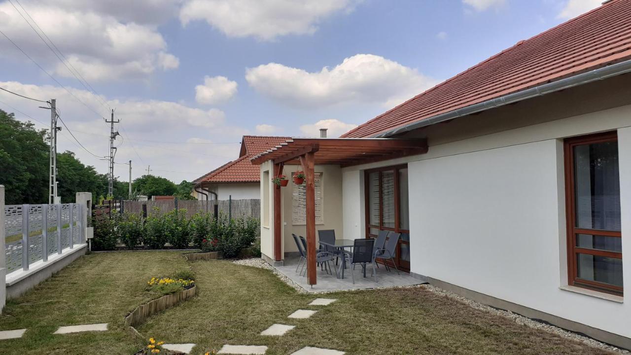Bíbic Apartman A Kapolnasnyek Exteriér fotografie